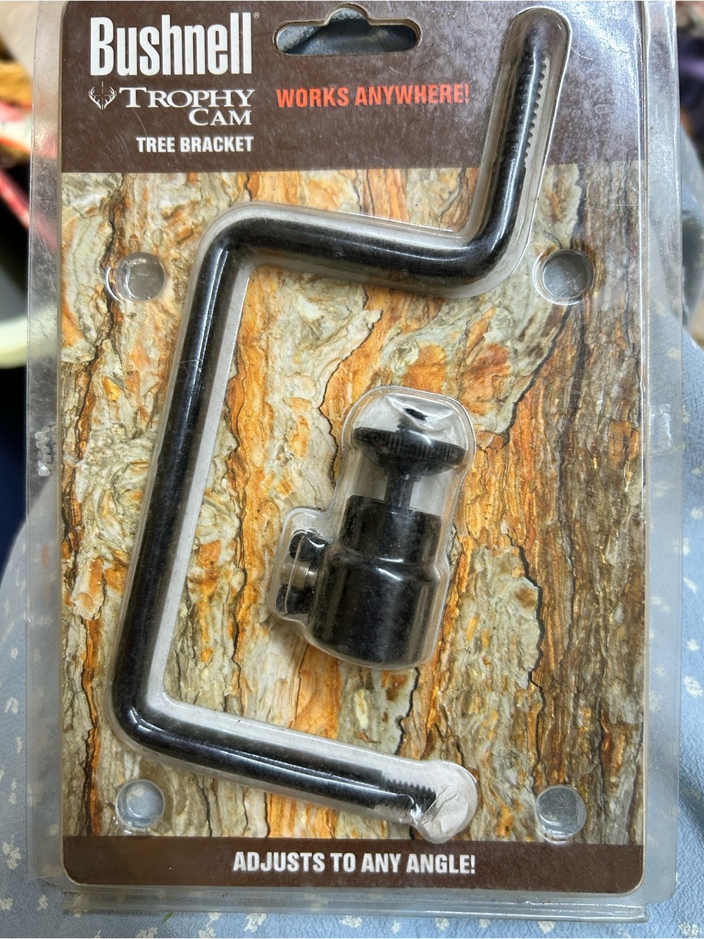 NEW Bushnell Trophy Cam Tree Bracket, Trail Cam Mount NIP